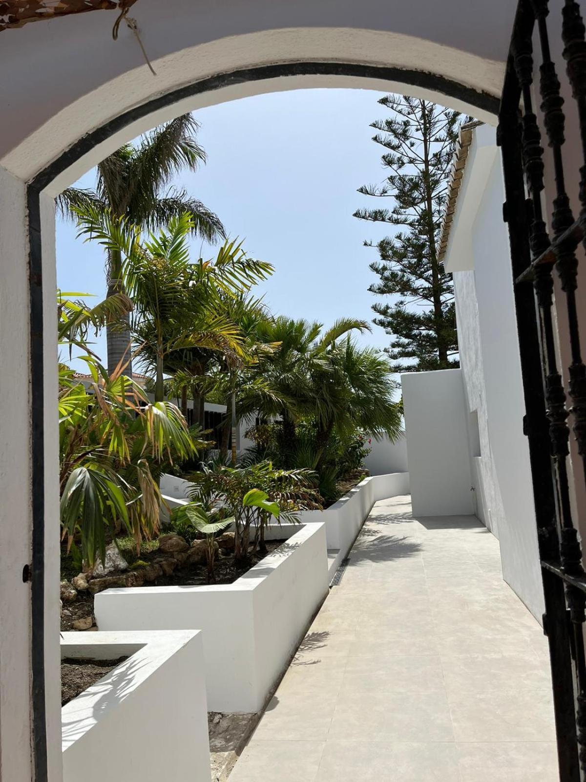 Bed & Breakfast In Villa Eden Palm 贝纳尔马德纳 外观 照片